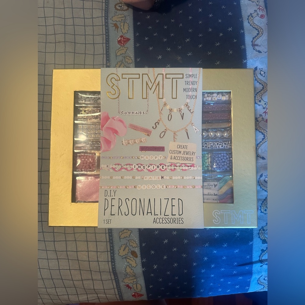 STMT Target D.I.Y. Personalized Accessories Kit - Custom Make Jewelry Barrettes